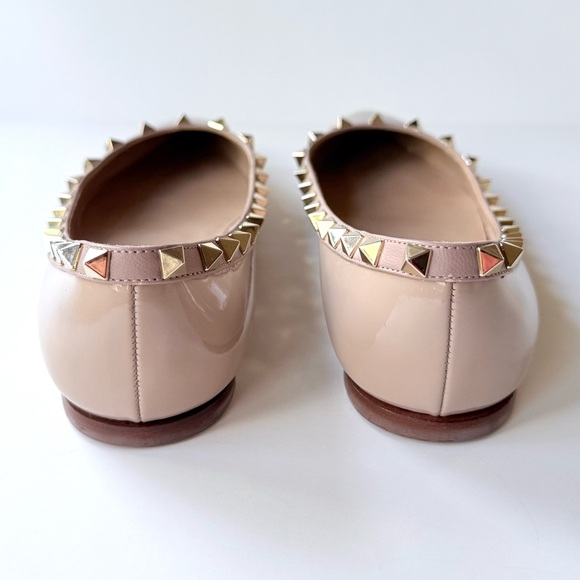 Valentino Garavani Rockstud Pointed Toe Flats Nude Beige Patent Leather 38.5 - Picture 5 of 15